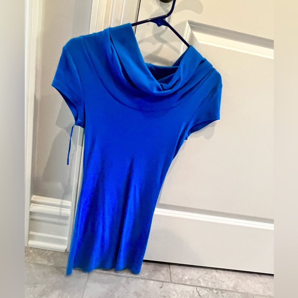 Express. XS. Turquoise/blue cowl neck.